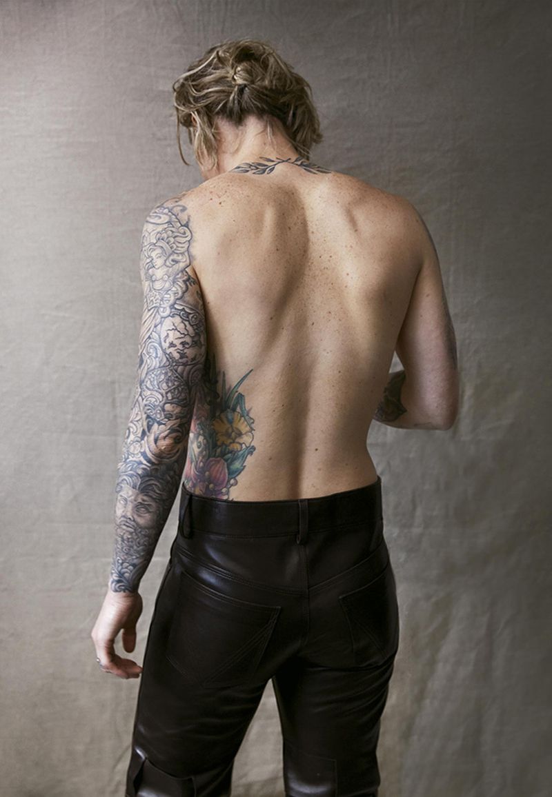 Ashlyn Harris's Photos, Relationship, Stats & Net Worth (2026) · 4