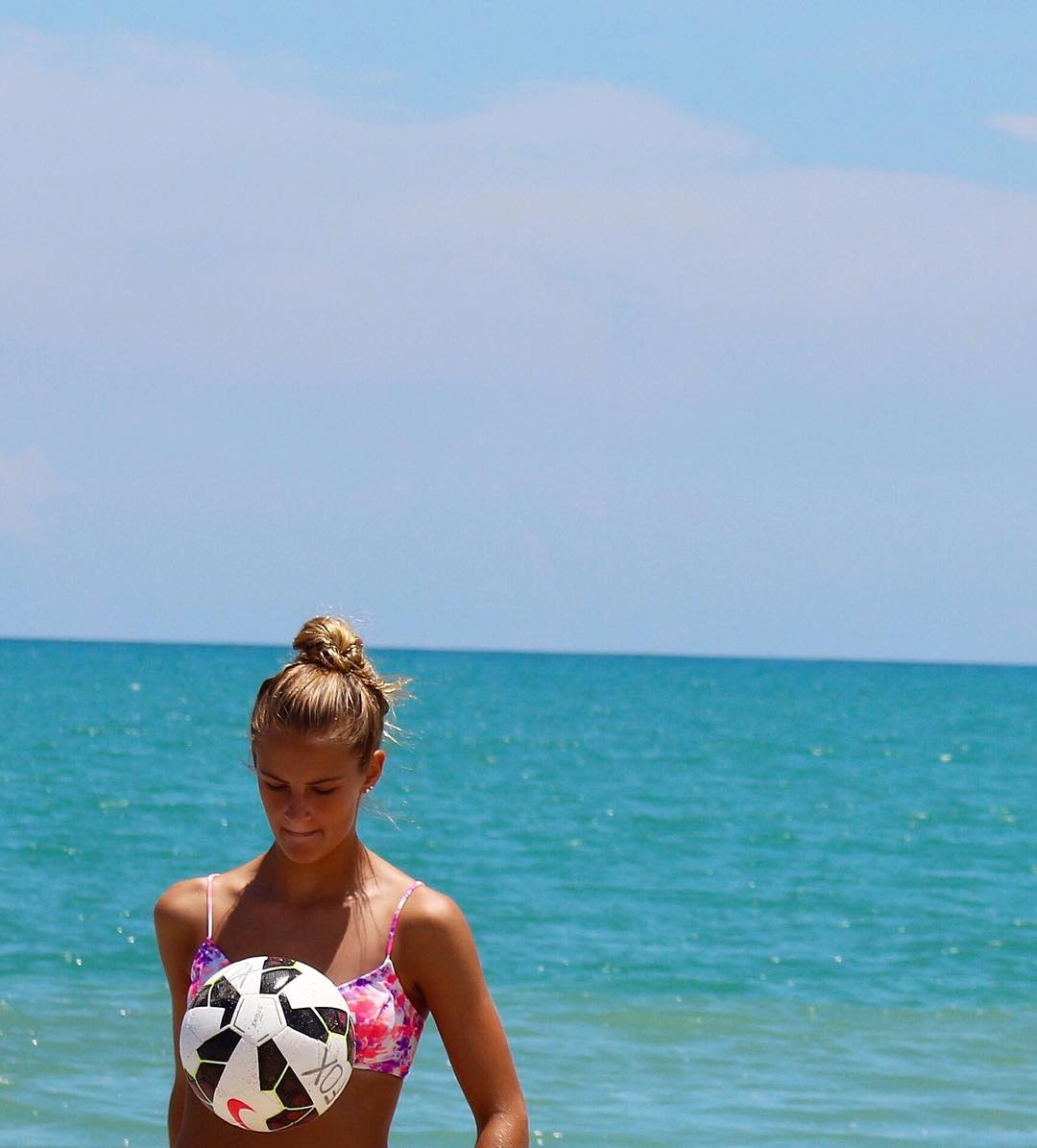 Emily Fox: Net Worth, Salary, Love Life & Soccer Stats · 1