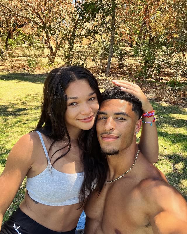 Sophia Wilson - Net Worth, Boyfriend, Stats, Salary & Net Worth · 2