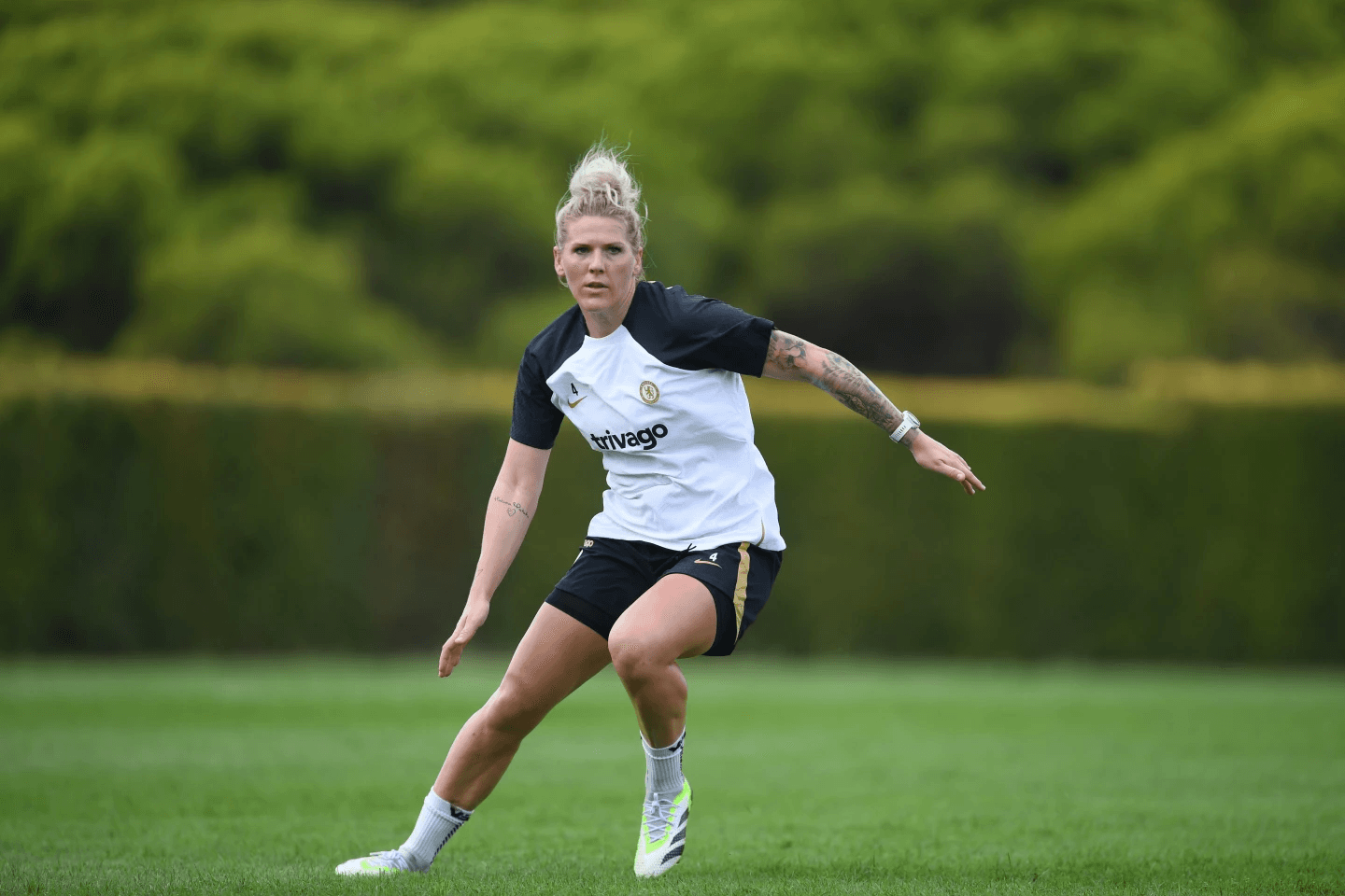 Millie Bright Net Worth, Salary, Records & Partner · 2