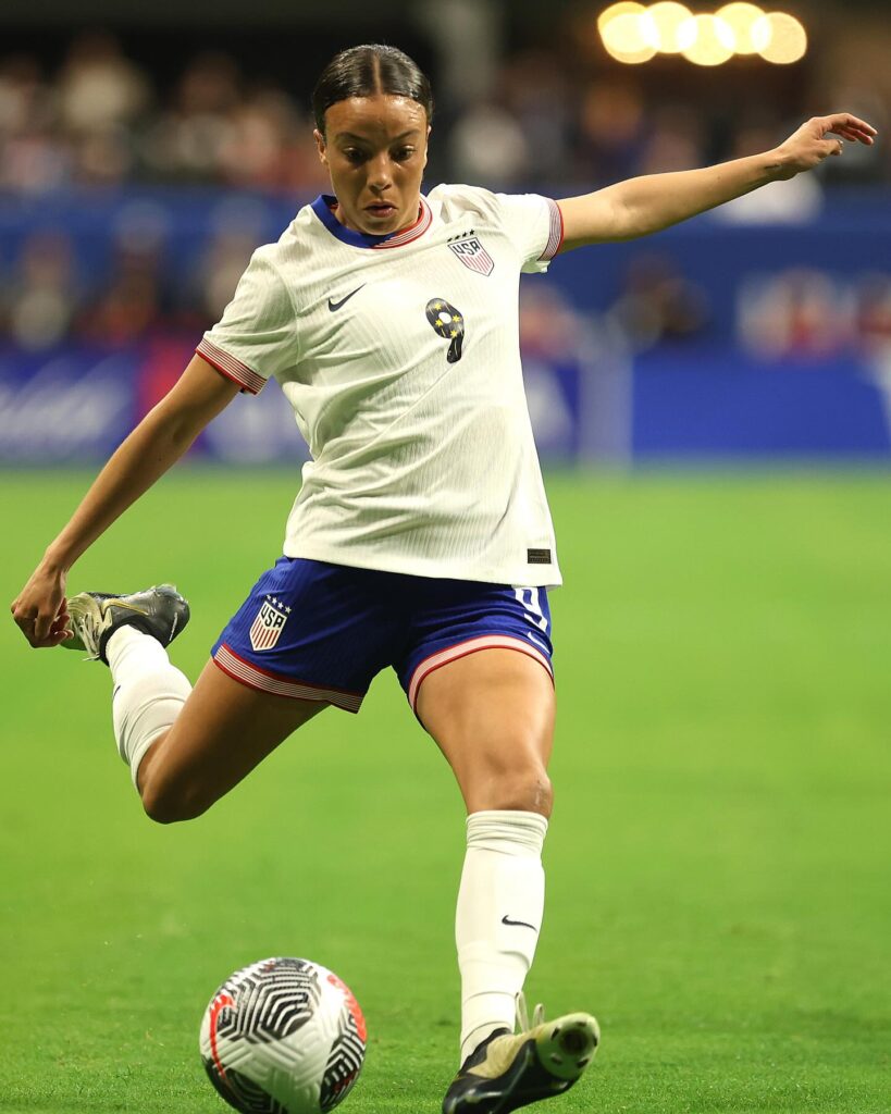 Mallory Pugh Net Worth Revealed: Salary, Husband & Lifestyle · 2