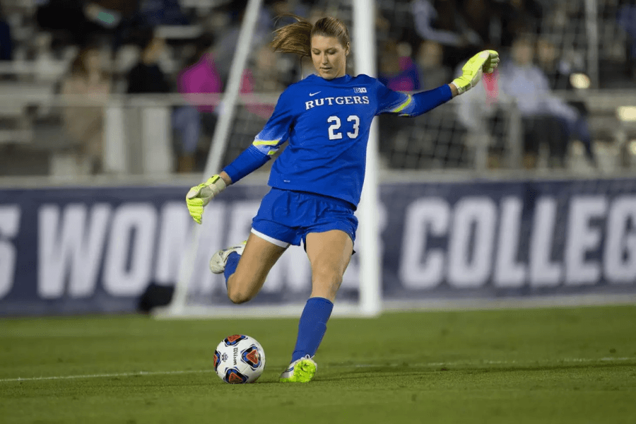 Casey Murphy Husband, Salary, Net Worth, Stats and More! · 5
